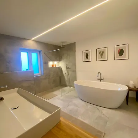 Lejlighed Seenland-studio I 75 Qm I Boxspringbett I Garten I Luxus-bad *